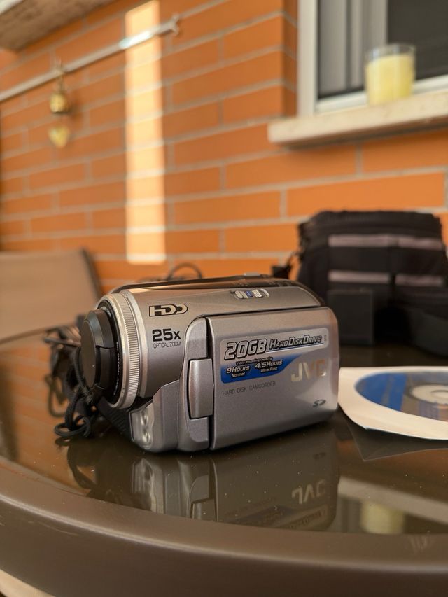 Pack completo JVC cámara video HD 20GB