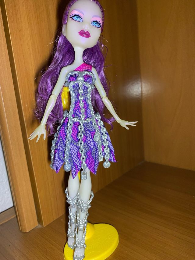 Muñeca Spectra Monster High