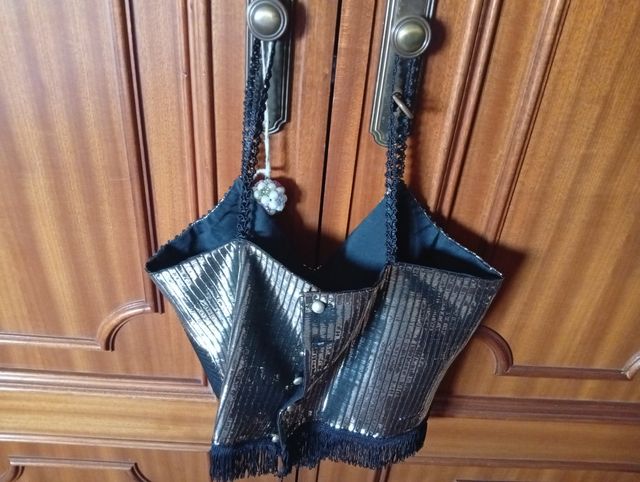 Top fiesta Carmen Bernardos negro-dorado