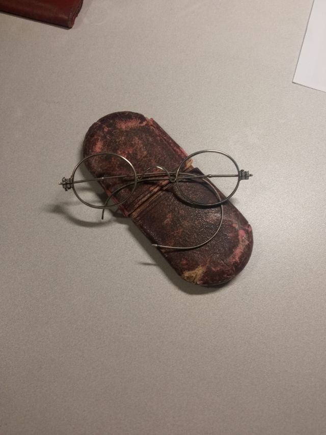 Occhiali antichi vintage