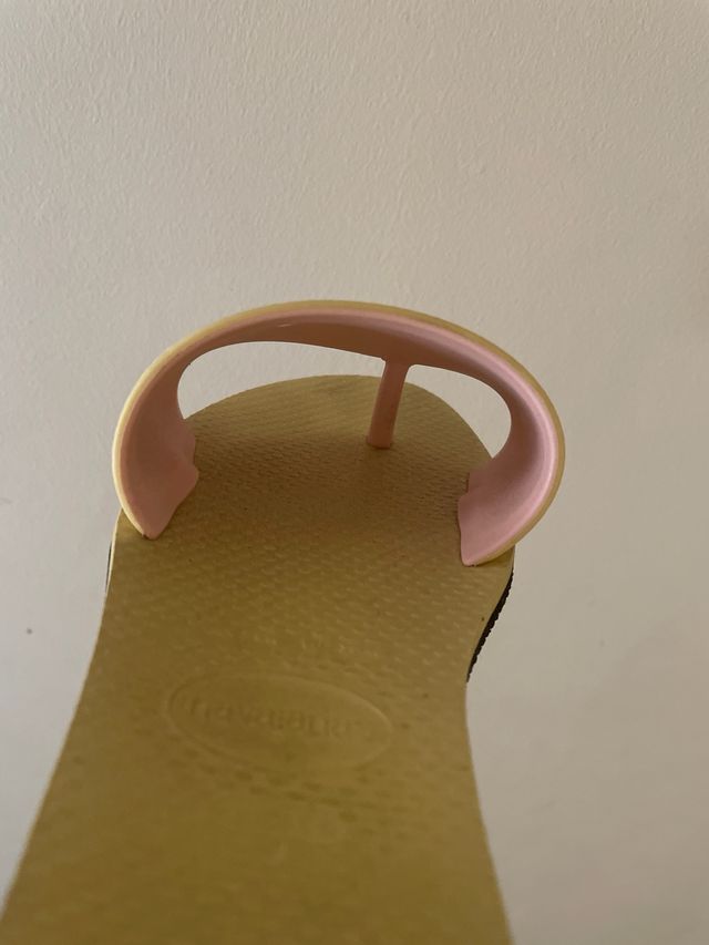 Havaianas amarillas y rosas, talla 37-38