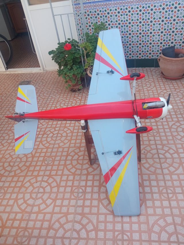 Avión RC Yak 54