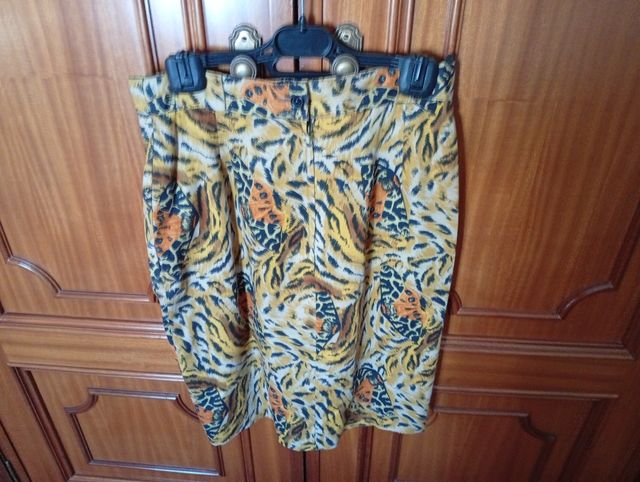 Falda Miguel Gil 4XL estampada