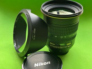 Objetivo Nikon Nikkor 12-24mm f/4