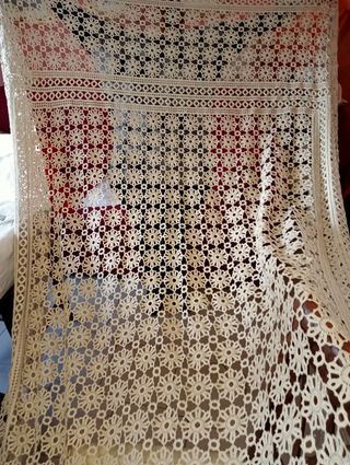 Copriletto uncinetto beige cotone