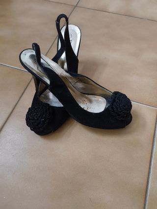 Sandalias negras tacón alto verano