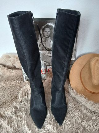 Botas negras tacón alto 36-37