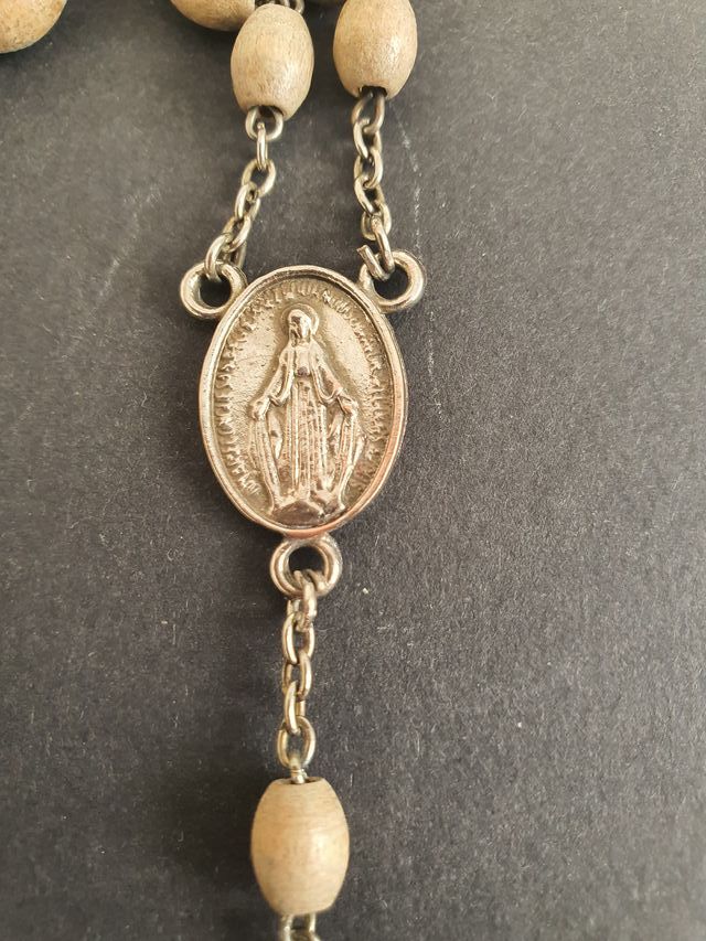 Rosario madera Virgen Milagrosa