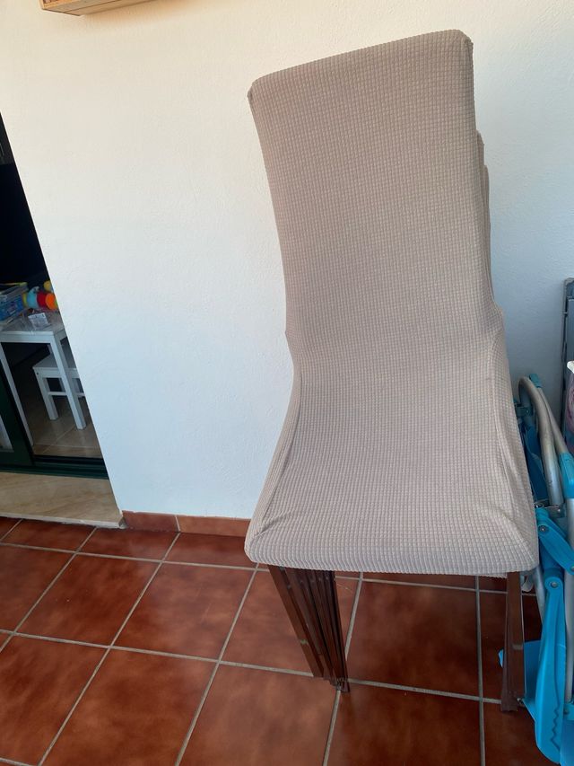 6 sedie con fodere. Solo vendite di persona