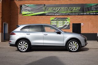 Porsche Cayenne 2015