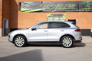 Porsche Cayenne 2015