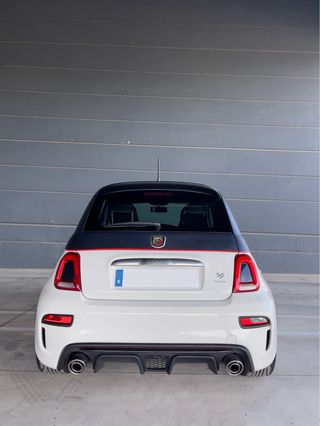 Abarth 500 1.4 T-Jet 595 Turismo