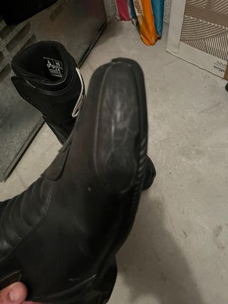 Mono Alpinestars cuero talla 58