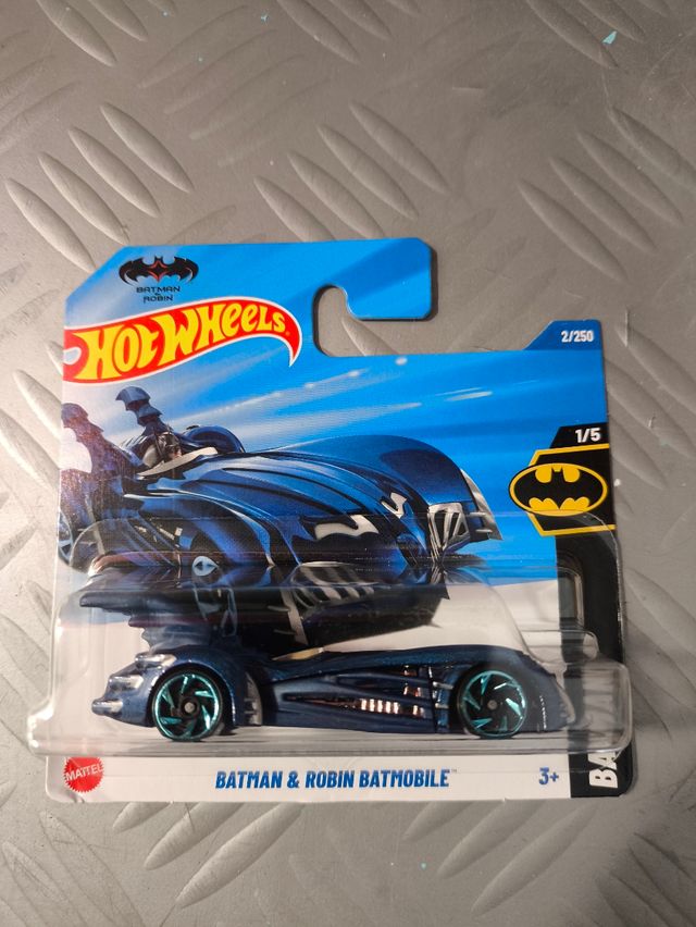 Hot Wheels Batman & Robin Batmobile 2/250