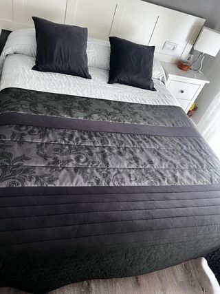 Bouti cama 150cm y dos fundas cojínes