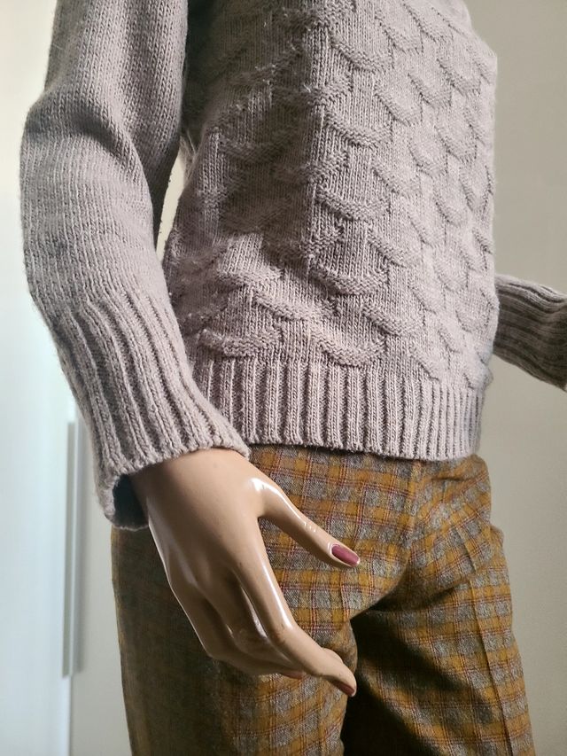 Maglione beige collo alto lana