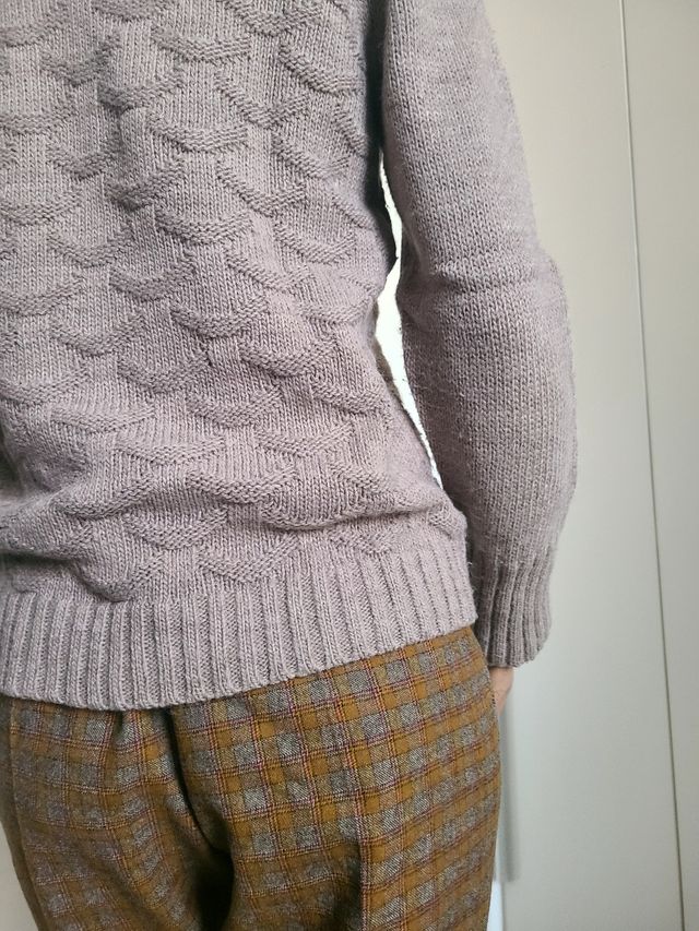 Maglione beige collo alto lana