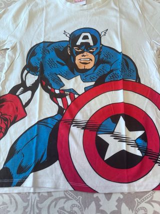 Lote 2 camisetas Pokémon /Capitán América
