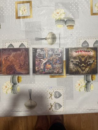 CDs Rock - Manowar, Mägo de Oz, Hatebreed