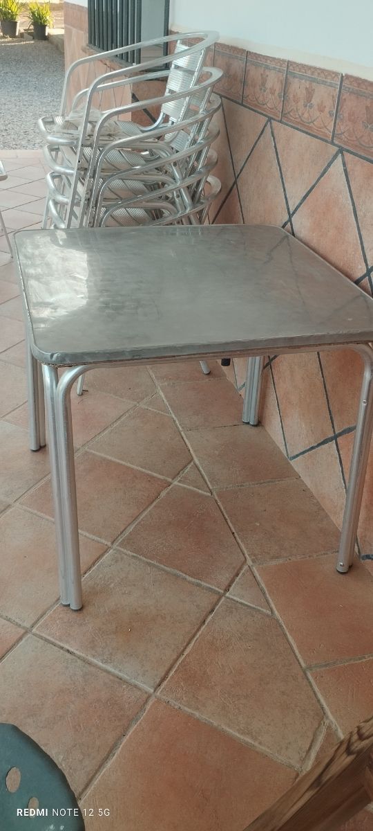 Mesa terraza metálica - cuadrada