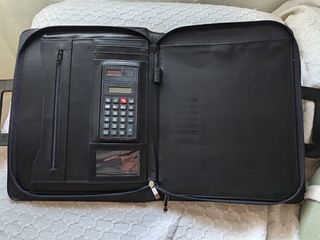 Portadocumentos ejecutivo negro-rojo