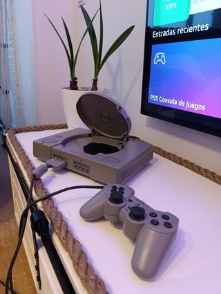 PlayStation 1 (PS1) Gris