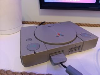 PlayStation 1 (PS1) Gris