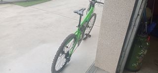 Bicicleta Cannondale Verde