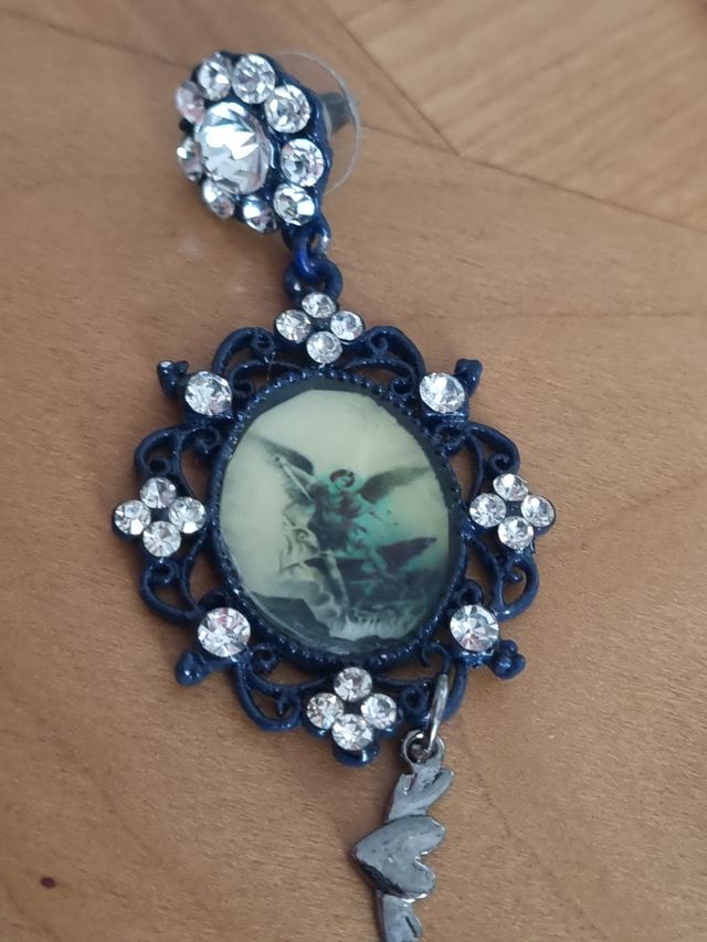 Orecchini vintage angelo blu