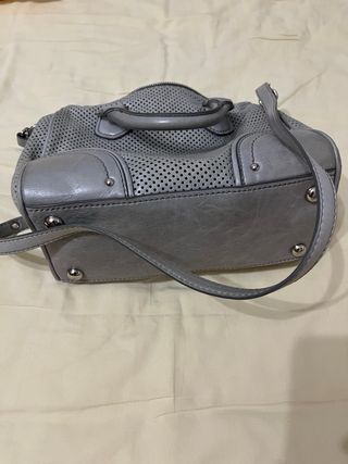 Bolso Bimba y Lola Gris Perforado

**solo envío**