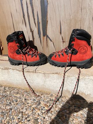 Botas La Sportiva rojas, talla 40