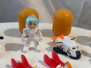 HUEVOS KINDER SORPRESA - SET x 19 PZAS -TRANSPORTE