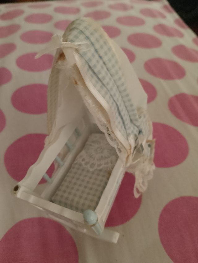 Casa muñecas: cocina & cuna