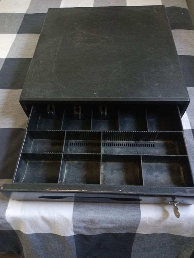 Caja registradora antigua