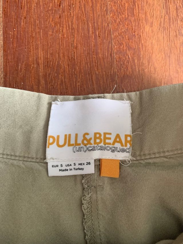 Pantalones anchos beige Pull&Bear