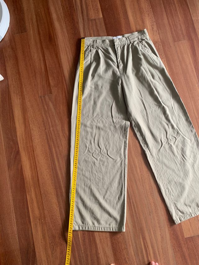 Pantalones anchos beige Pull&Bear