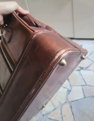 Baule vintage in pelle e velluto