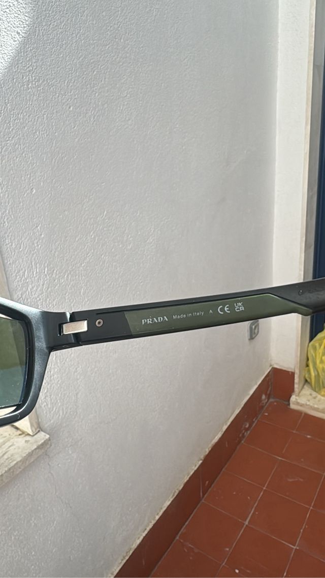 Gafas Prada Linea Rossa SPS 04Y