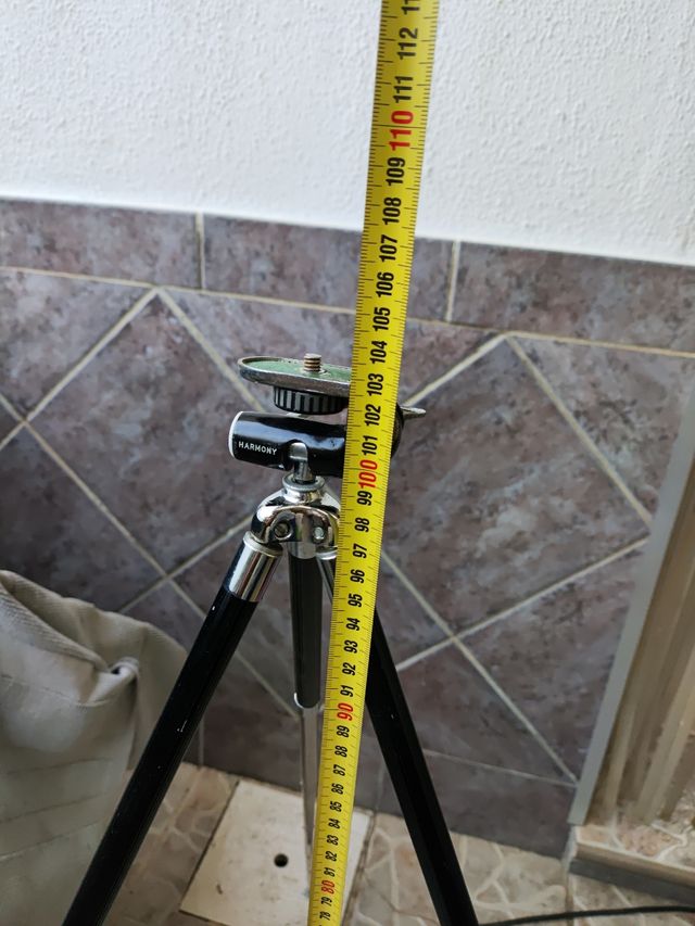 Trípode Harmony antiguo