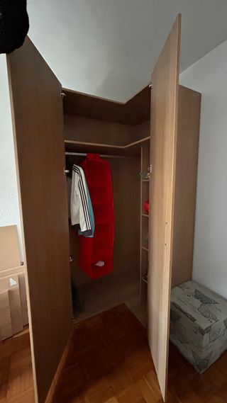 Armario esquinero madera