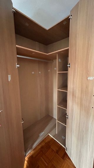 Armario esquinero madera