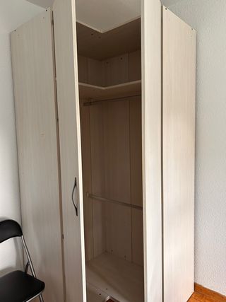 Armario esquinero madera