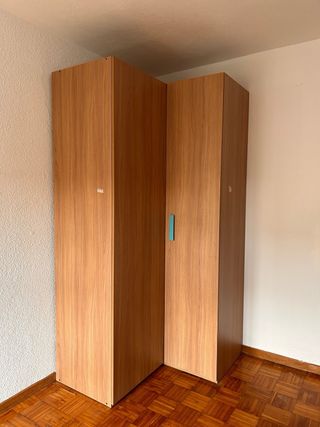 Armario esquinero madera