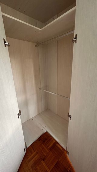 Armario esquinero madera