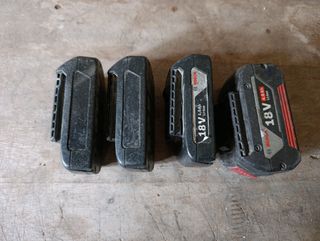 4 Baterías Bosch 18V usadas