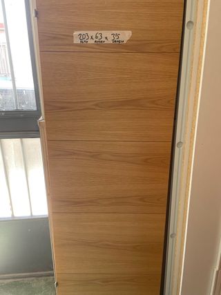 Puerta maciza nogal 203x63x3.5cm