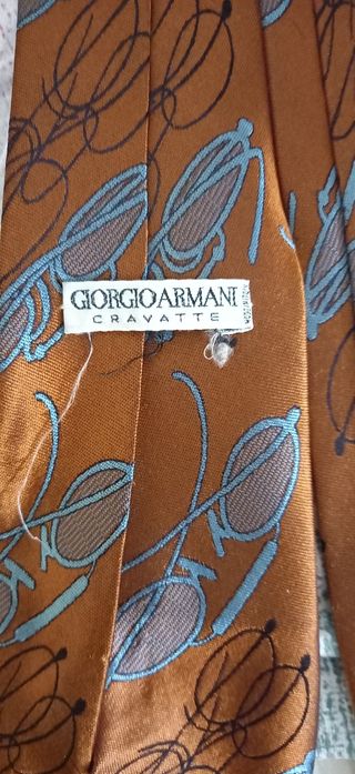 Set n3
Cravatte Valentino   Armani pura seta