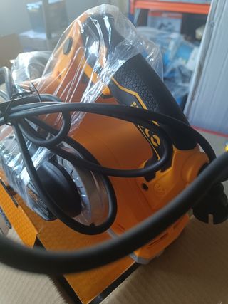 Cepillo eléctrico Inco 1050w