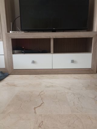 Mueble TV y 2 vitrinas. Conjunto o separado 
