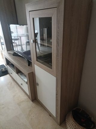 Mueble TV y 2 vitrinas. Conjunto o separado 
